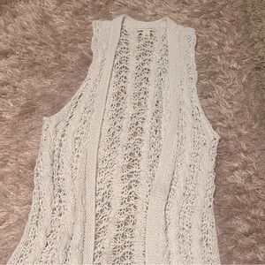 white knit banana republic long sleeveless cardigan
